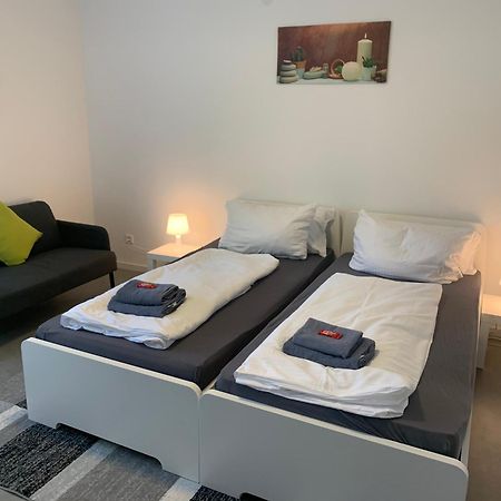 Cityapartment Platinum Mit Balkon Bzw,Terrasse ビーレフェルト エクステリア 写真