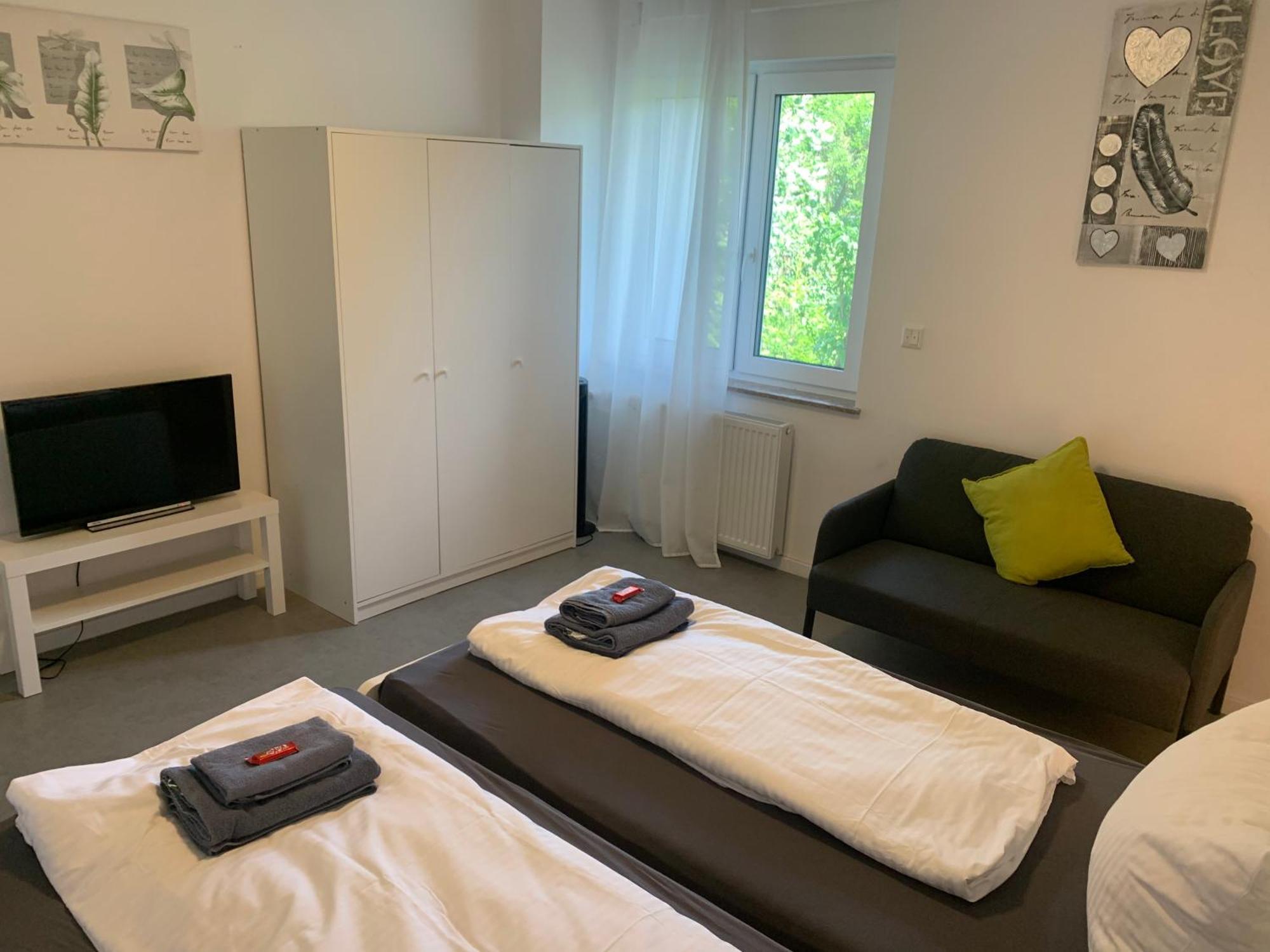 Cityapartment Platinum Mit Balkon Bzw,Terrasse ビーレフェルト エクステリア 写真